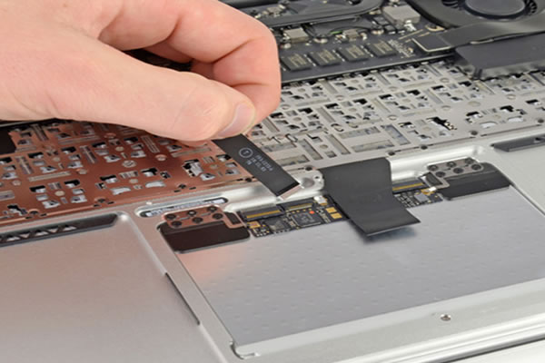 Macbook Air Trackpad Değişimi-Onarımı