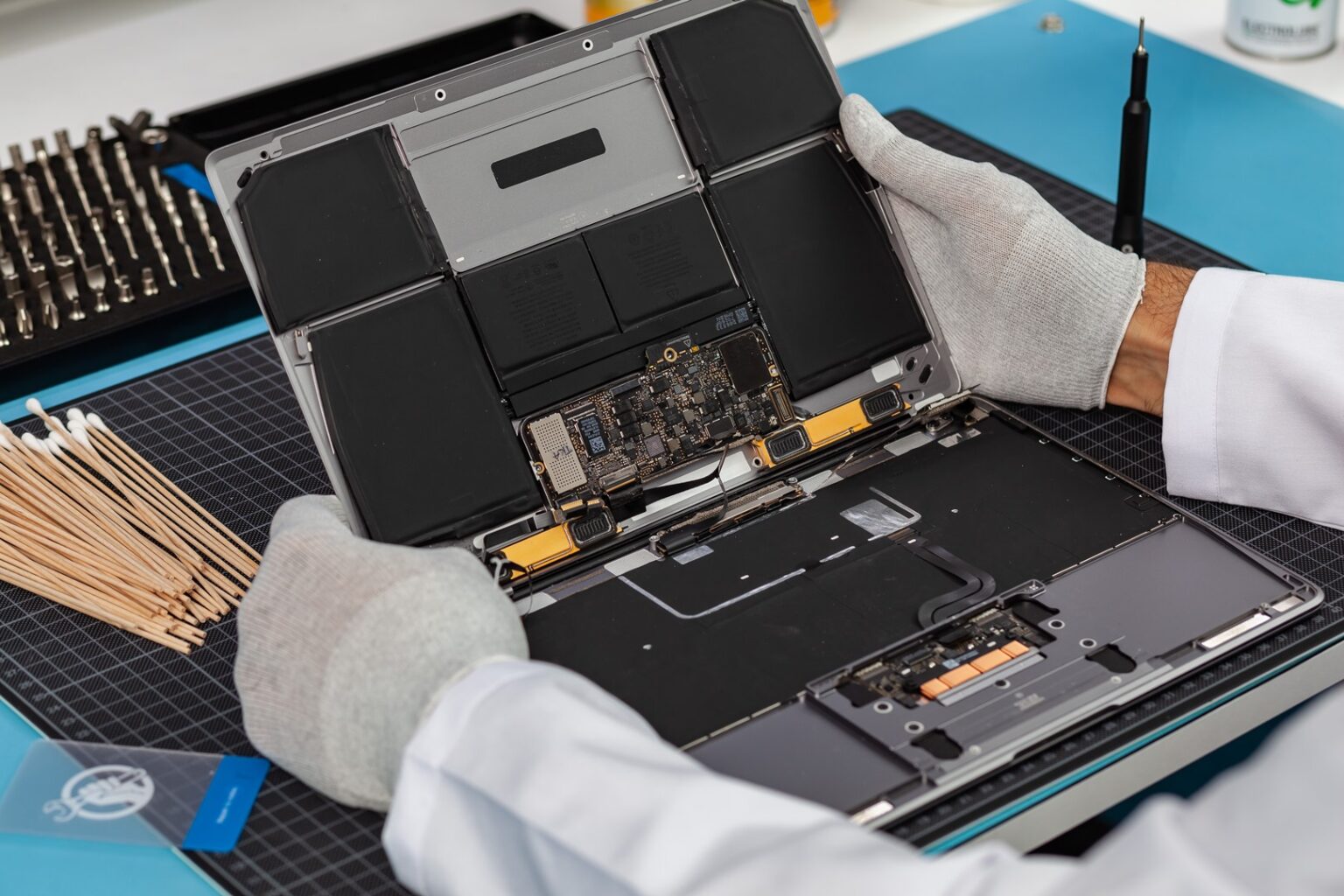 Apple Teknik Servis Onarım Süreci